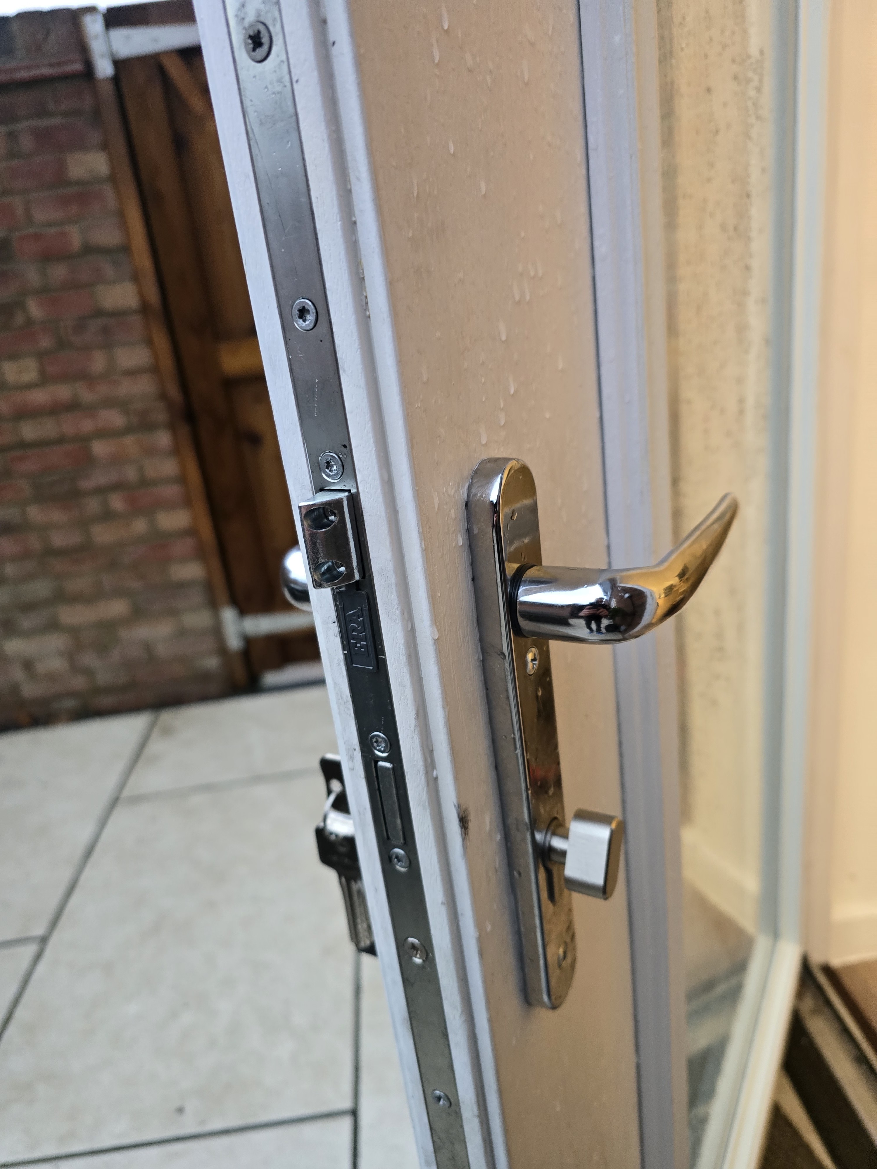 Post-attempt cylinder upgrade after snap attack — Hounslow TW4