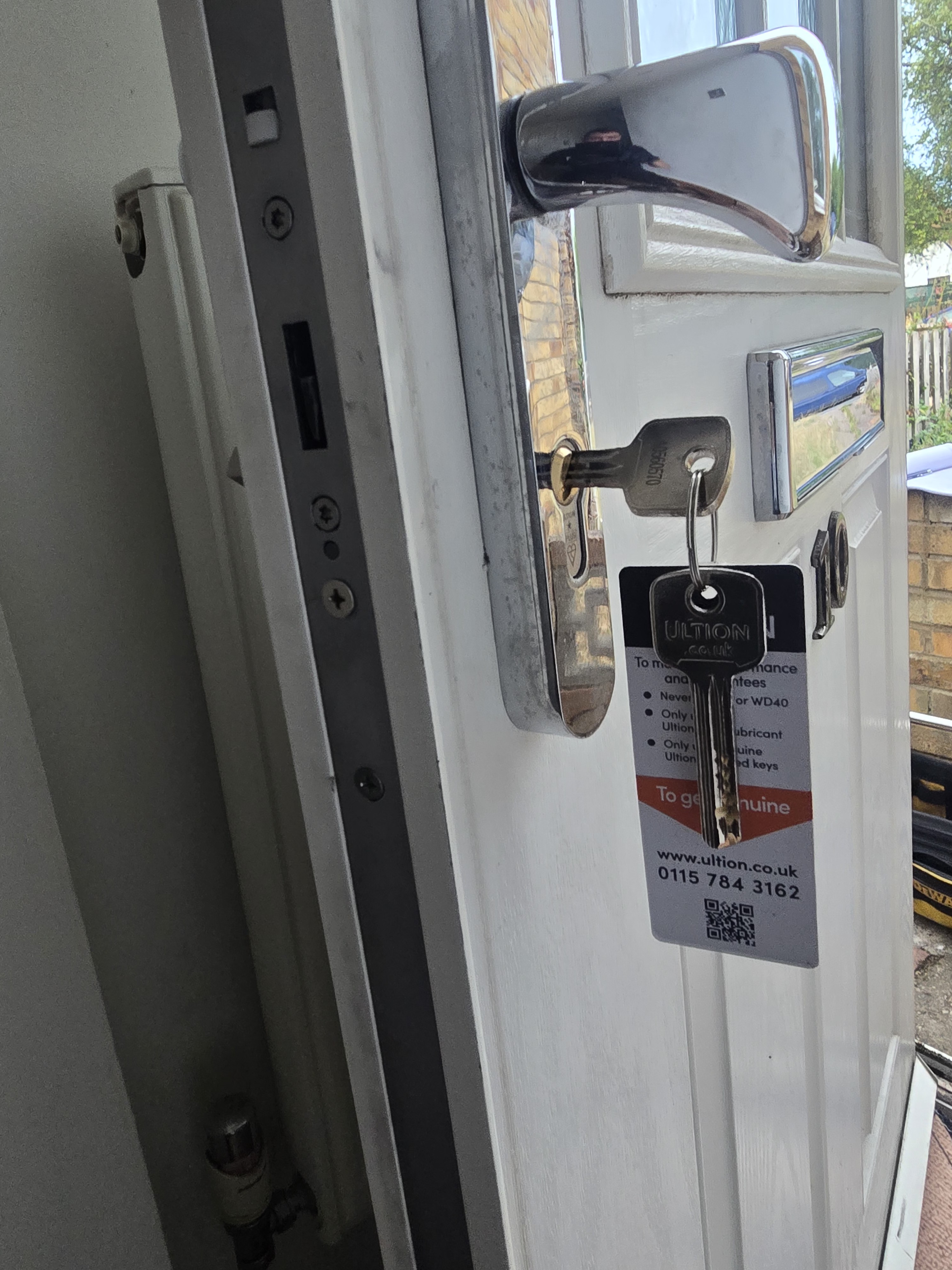 Composite door Ultion cylinder + multipoint service — Uxbridge UB8